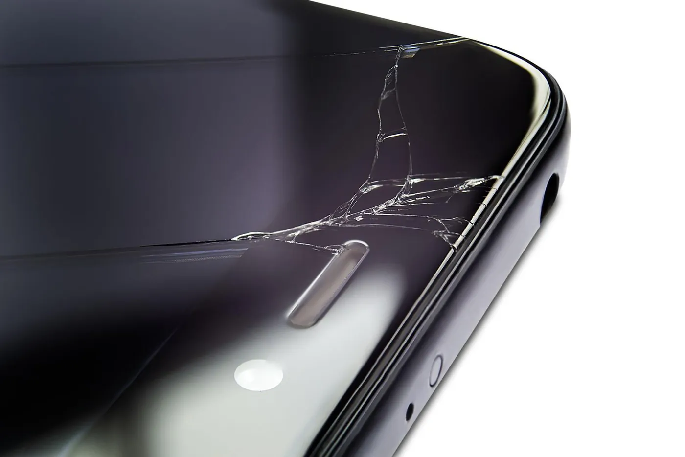 Handy Display kaputt: Reparieren oder neues Smartphone kaufen?